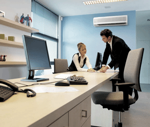 Klima sistemleri - bir ofiste klima montajı