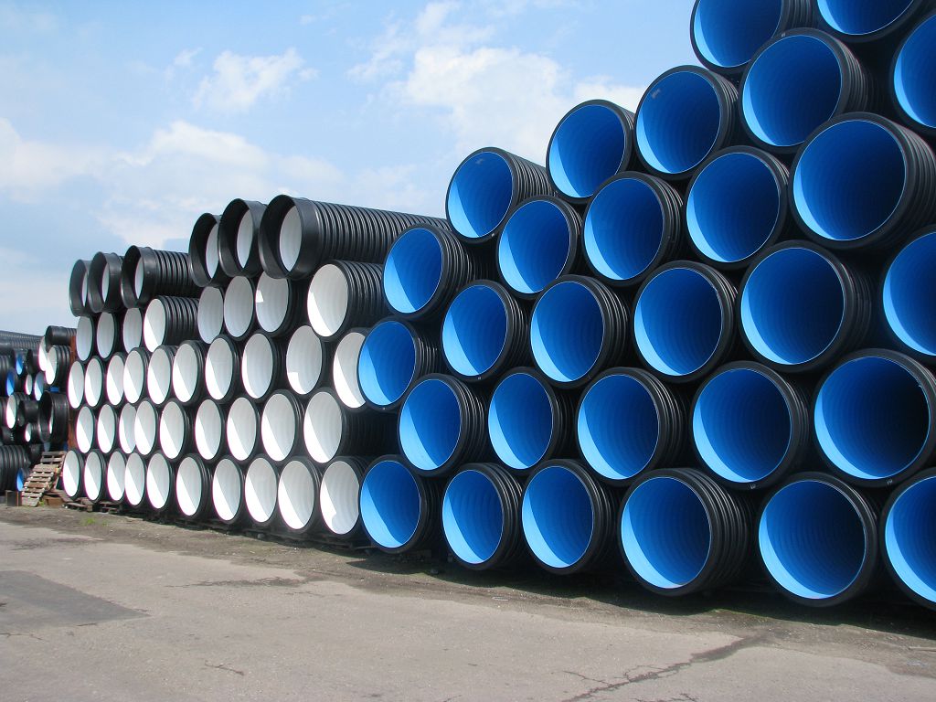 plastic water pipes